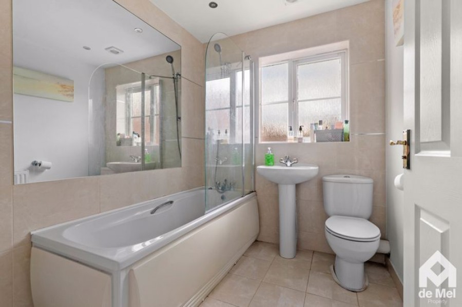 Images for Hanson Gardens, Bishops Cleeve, Cheltenham, GL52