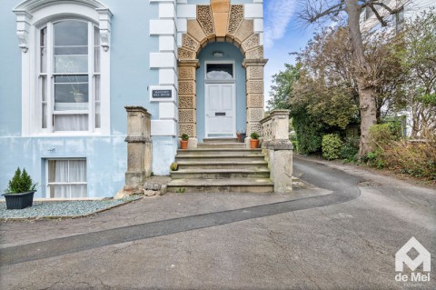 View Full Details for Malvern Hill House, East Approach Drive, Pittville, Cheltenham, GL52 - EAID:deMelProperty, BID:de Mel Property