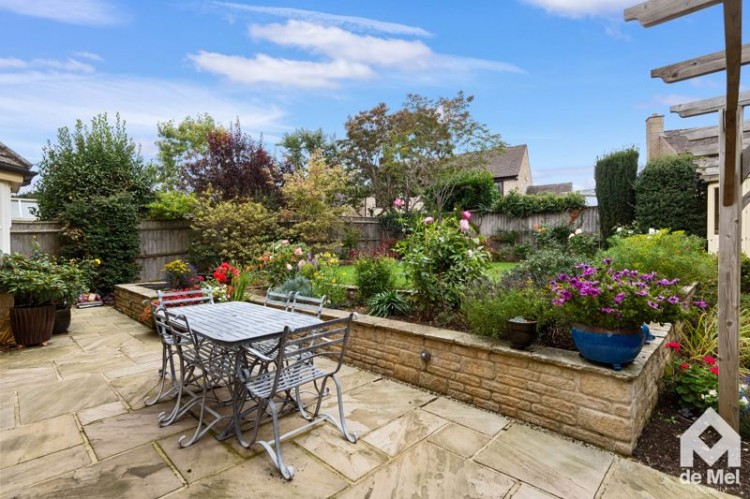 Images for The Finches, Greet