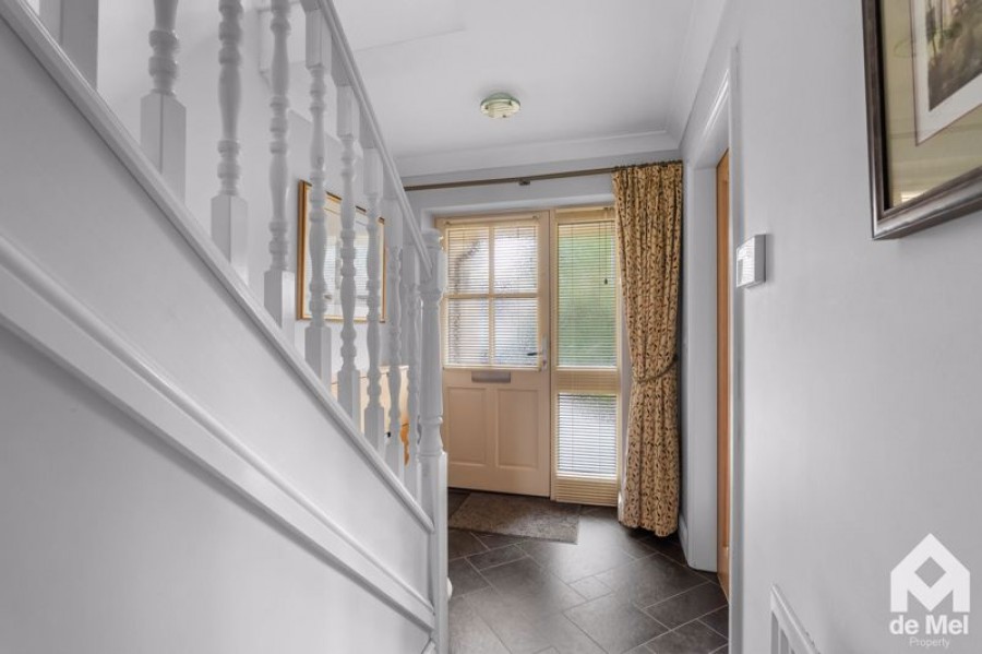 Images for The Finches, Greet