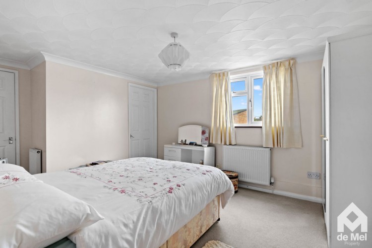 Images for Selborne Road, Bishops Cleeve, Cheltenham, GL52