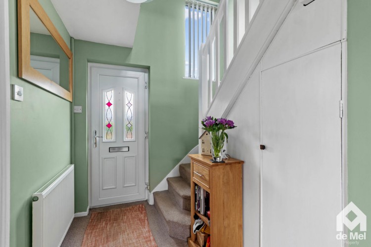 Images for 83, Snowdon Garden, Churchdown, GL3