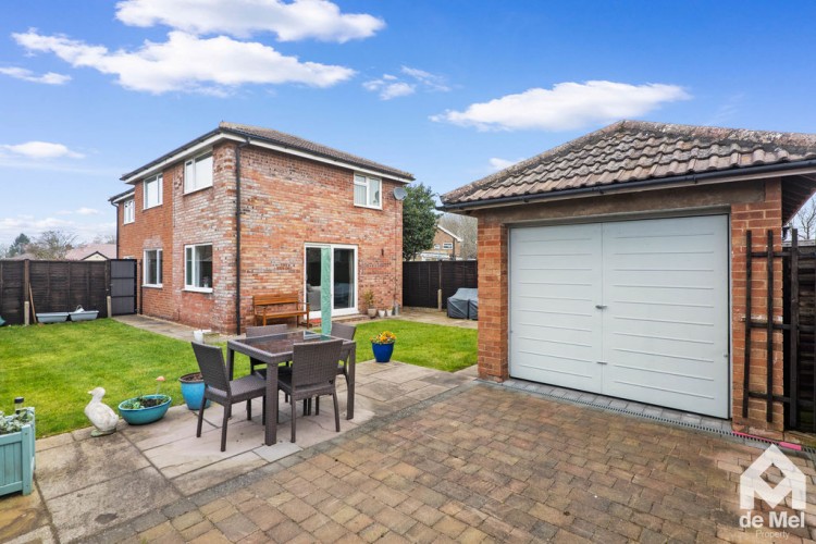 Images for 83, Snowdon Garden, Churchdown, GL3