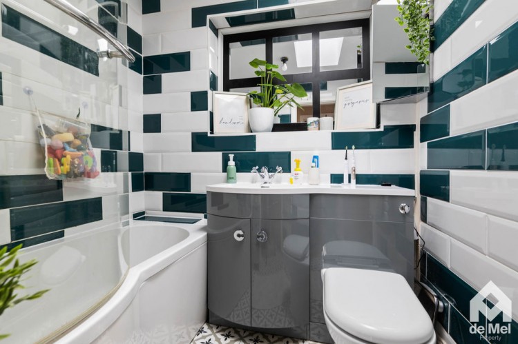 Images for Harveys Lane, Winchcombe