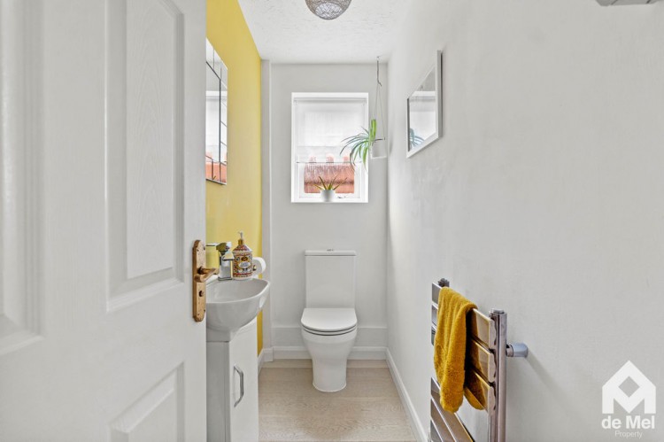 Images for Vilverie Mead, Bishops Cleeve, Cheltenham