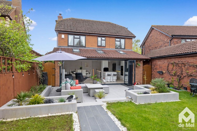 Images for Vilverie Mead, Bishops Cleeve, Cheltenham