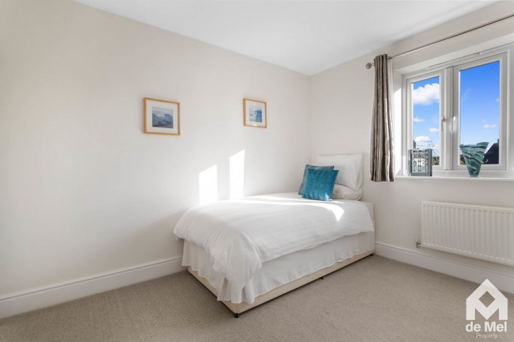 Images for Beckford Road, Alderton