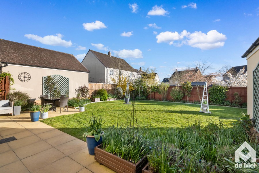 Images for Beckford Road, Alderton