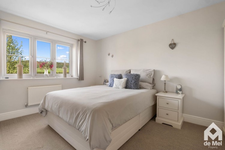 Images for Beckford Road, Alderton