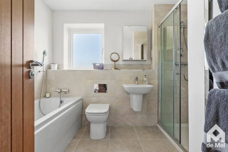 Images for Wallace Square, Bishops Cleeve, Cheltenham, GL52