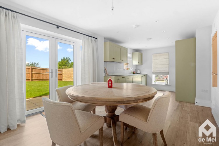 Images for Wallace Square, Bishops Cleeve, Cheltenham, GL52