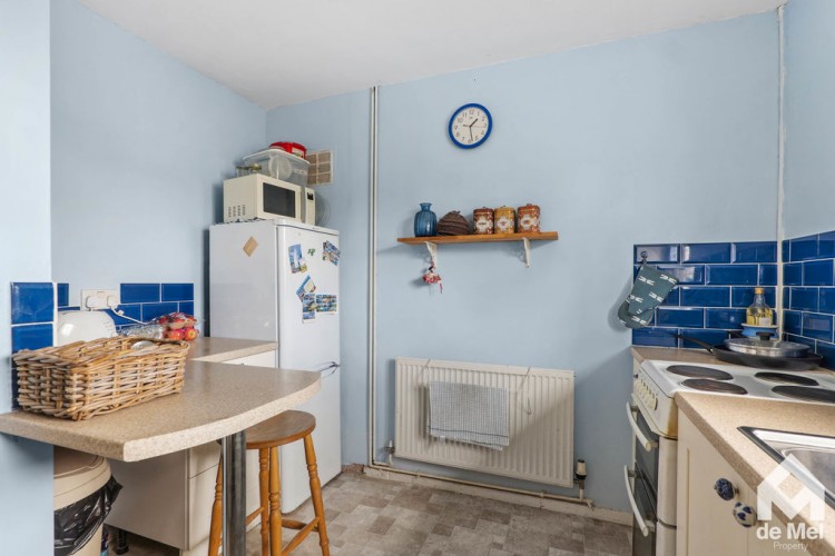 Images for Lee Close, Cheltenham