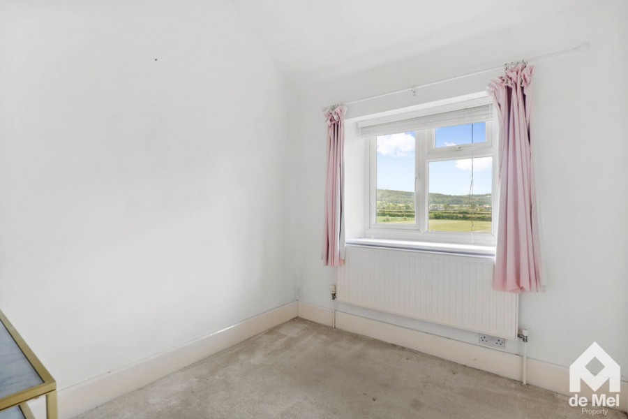 Images for Station Cottages, Toddington