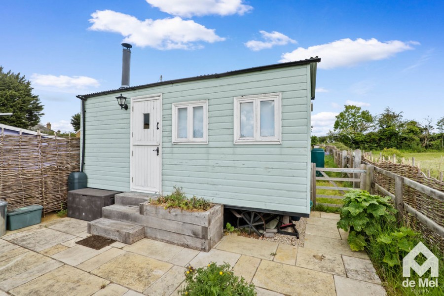 Images for Station Cottages, Toddington