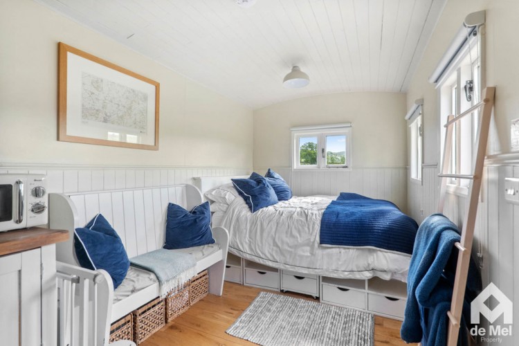 Images for Station Cottages, Toddington