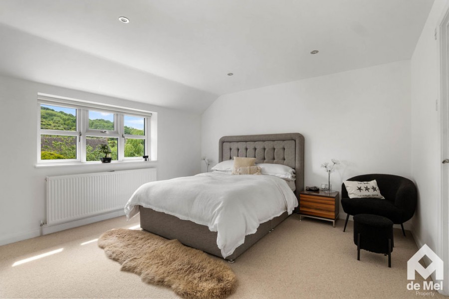 Images for Teddington, Tewkesbury