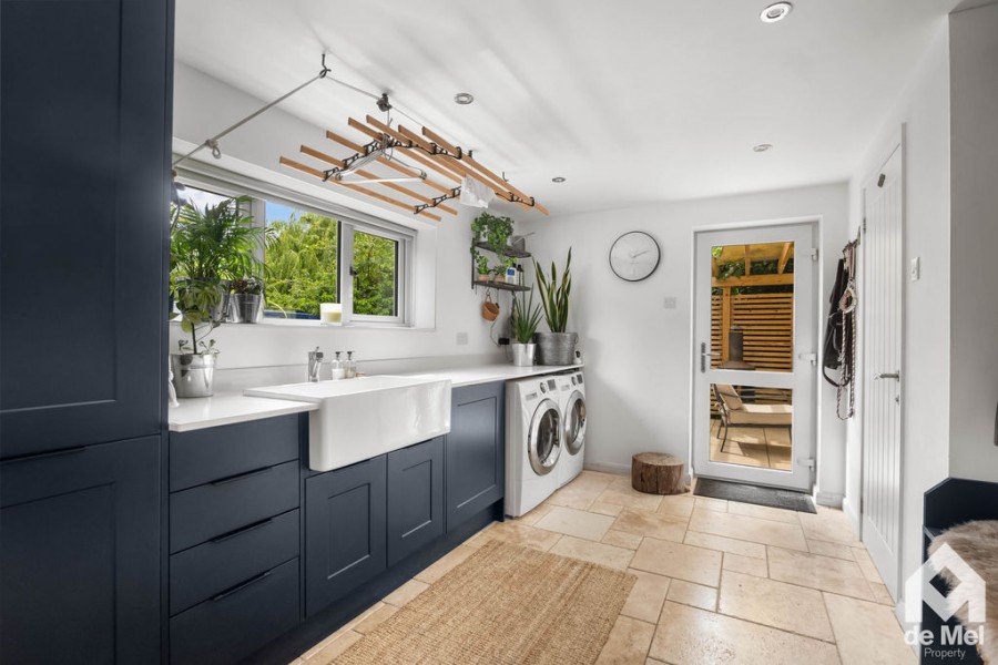 Images for Teddington, Tewkesbury