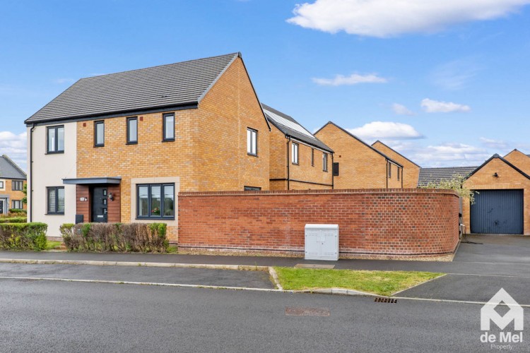 Images for Sapphire Road, Bishops Cleeve, Cheltenham
