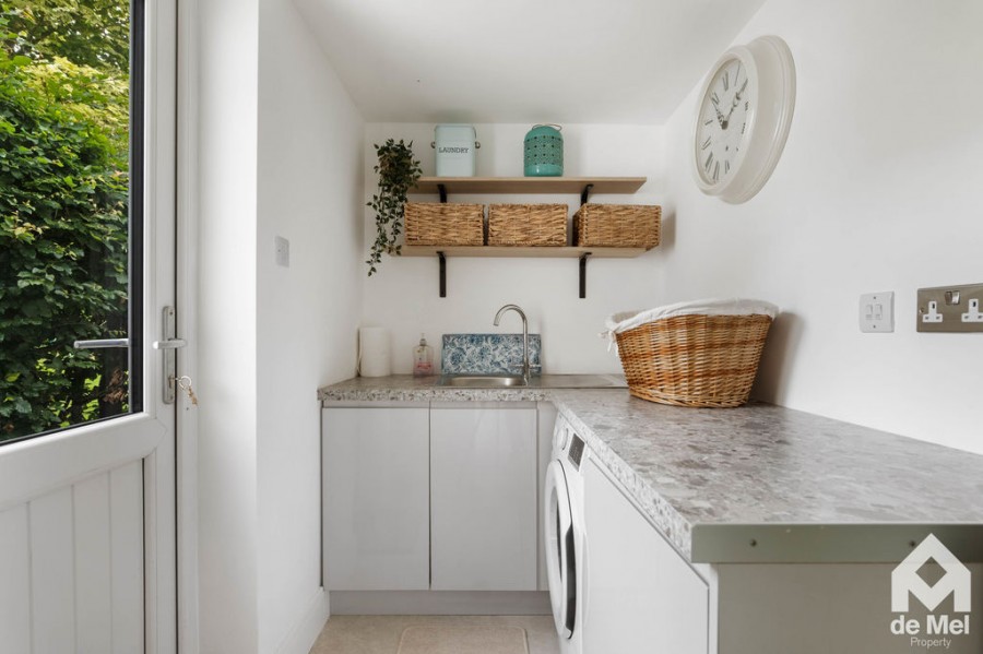 Images for Blacksmiths Road, Alderton