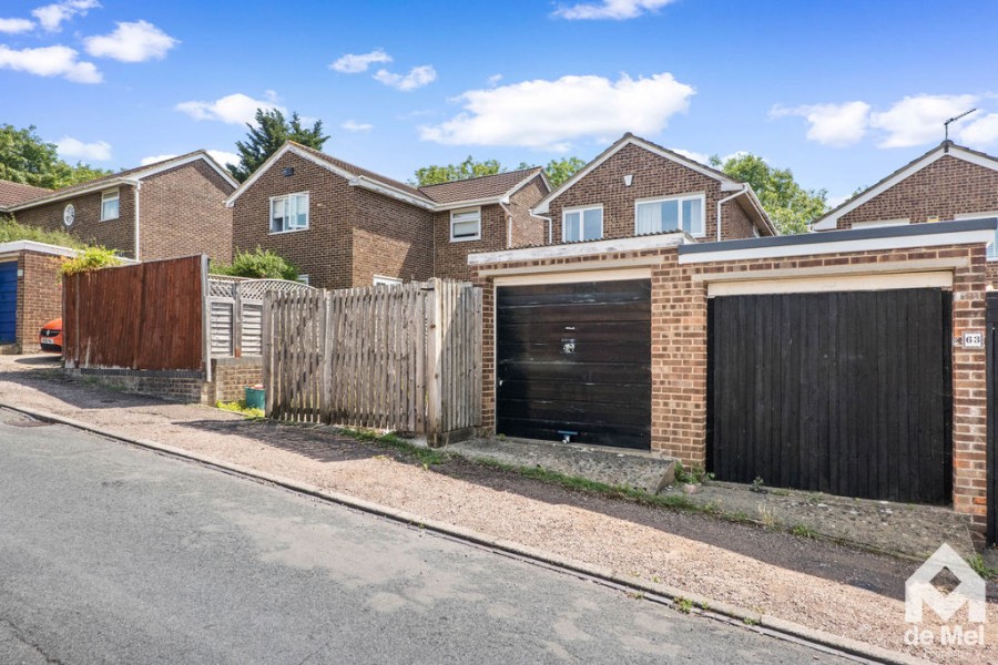 Images for Roman Hackle Avenue, Wymans Brook, Cheltenham