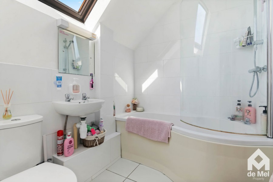 Images for Farriers Reach, Bishops Cleeve, Cheltenham, GL52