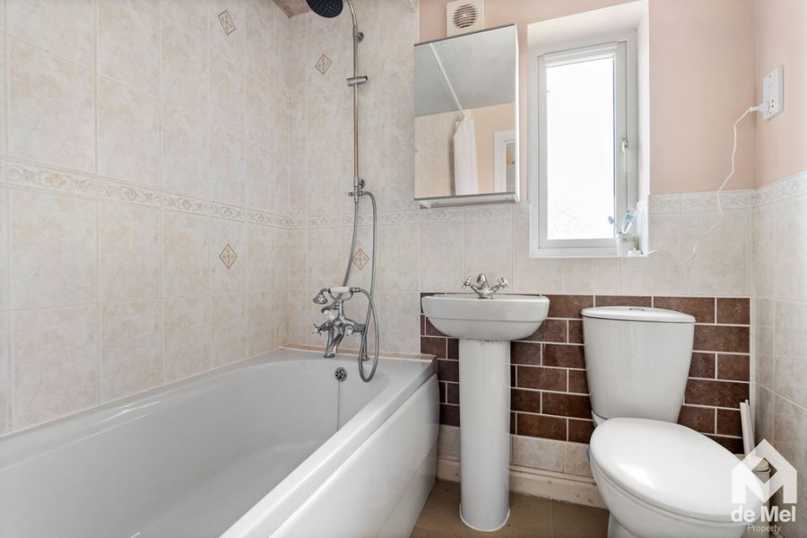 Images for Whitefields Road, Bishops Cleeve, Cheltenham, GL52