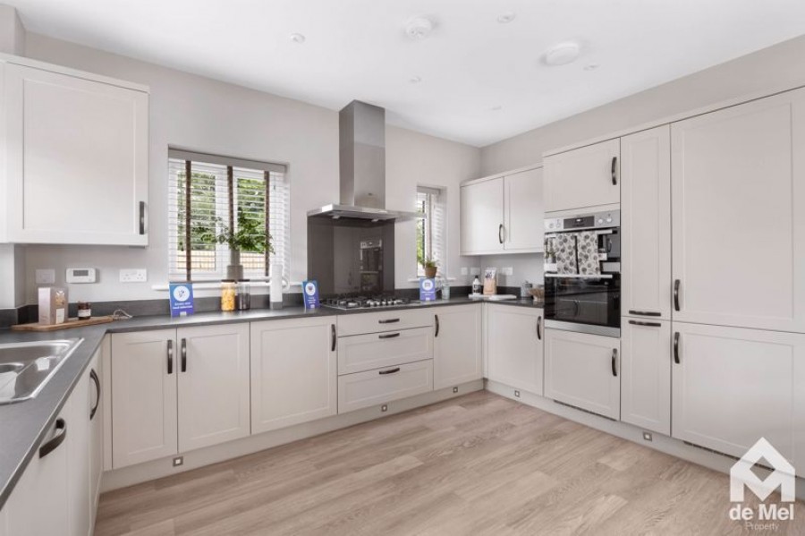 Images for The Wren, Merret Place, Winchcombe, GL54